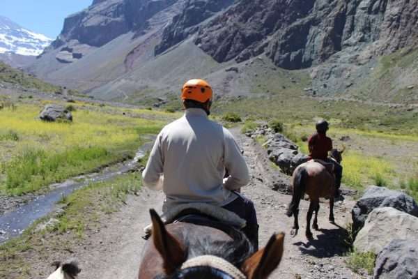 Excursion Paseo a caballo en Cajon del Maipo cerca de santiago